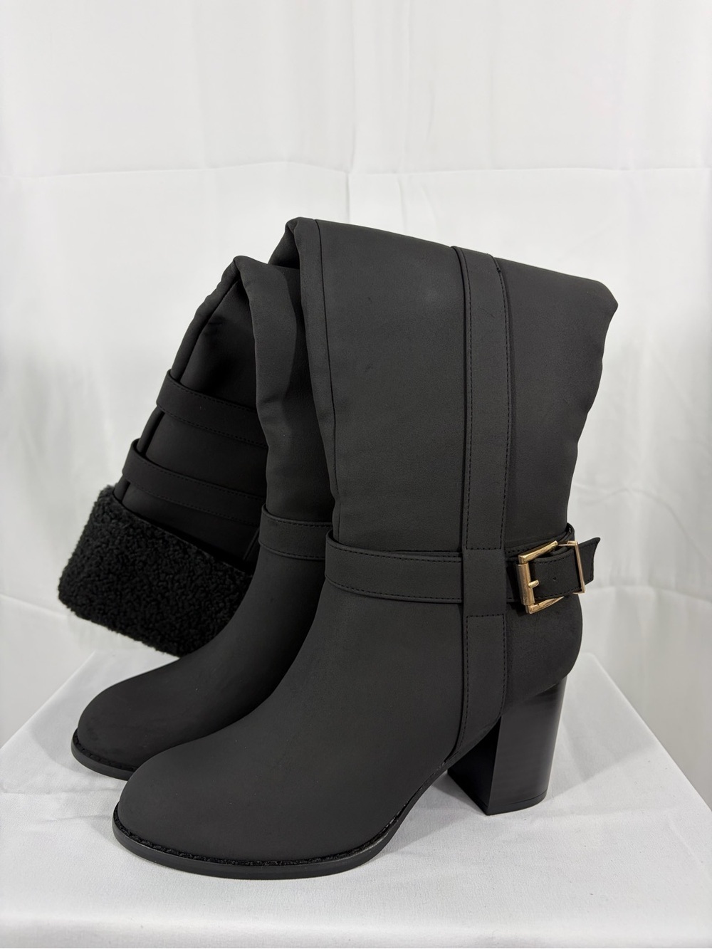 NWT Journee Women's Size 7 Tall Buckle Boots with Faux Shearling Cuff - Picture 4 of 9